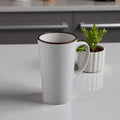 MUG ALTO DE CERAMICA CREMA BORDE