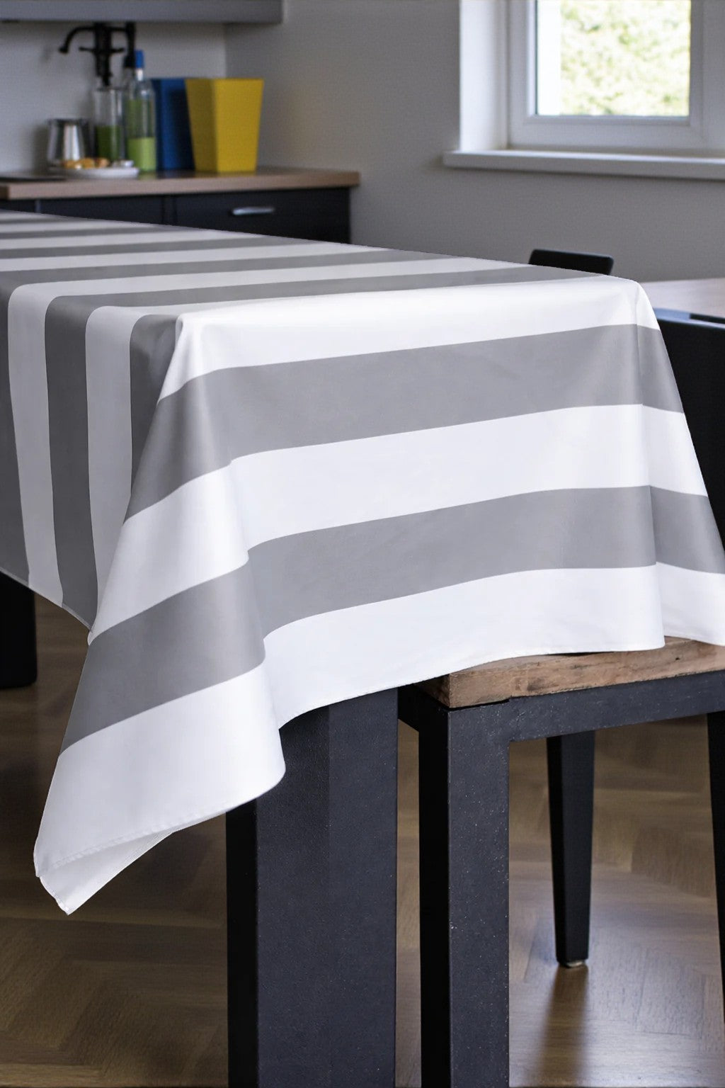 MANTEL RAYADO GRIS
