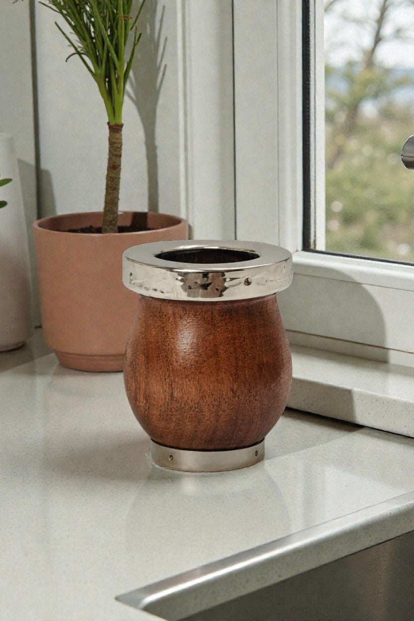 MATE ALGARROBO CON TRIPLE ALPACA CINCELADA