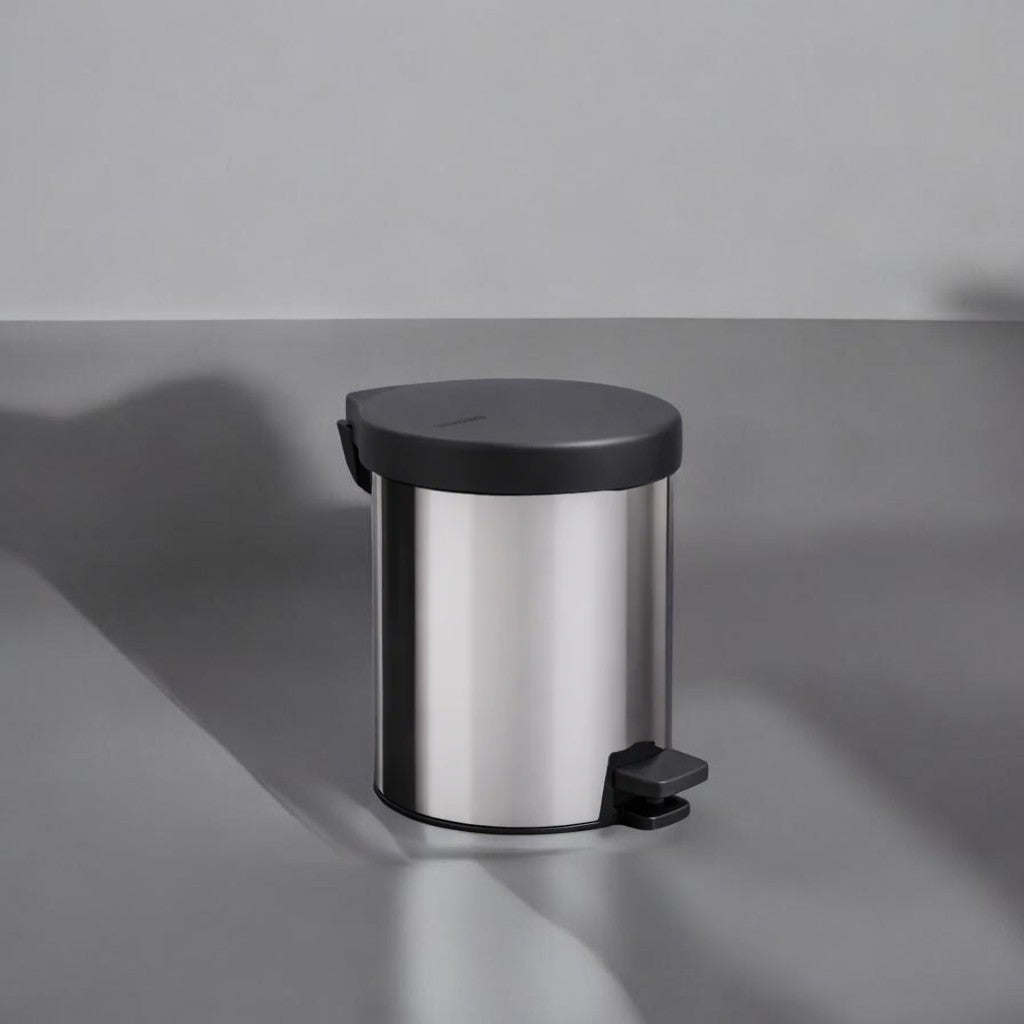 BASURERO INOX.C/PEDAL NEW 5L